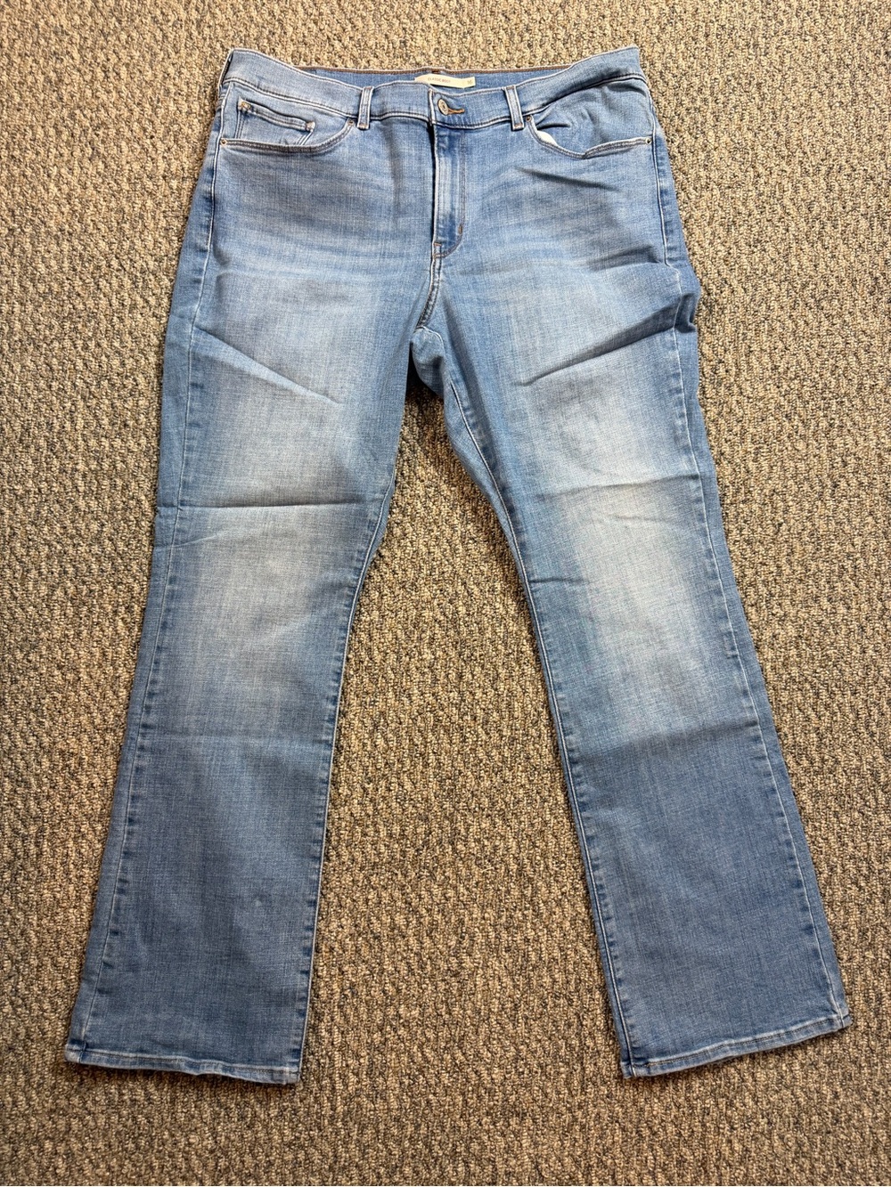 Levi Women's Straight-Leg Jeans